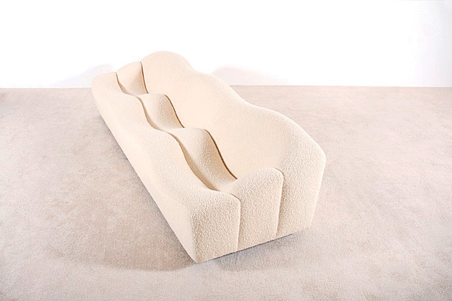 Pierre Paulin Canapé ABCD Sofa from <a
href="http://www.jaspermaison.com/fr/collection/vintage/1421-pierre-paulin-canape-abcd-3-places-1968" target="_blank"><u>jaspermaison.com</u></a>